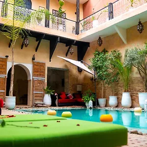 Riad Romance ***