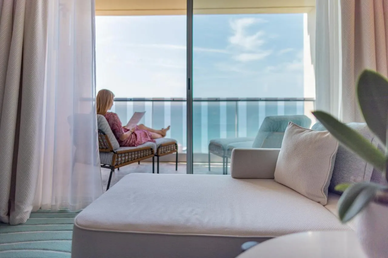 ***** Hotel Mondrian Cannes France