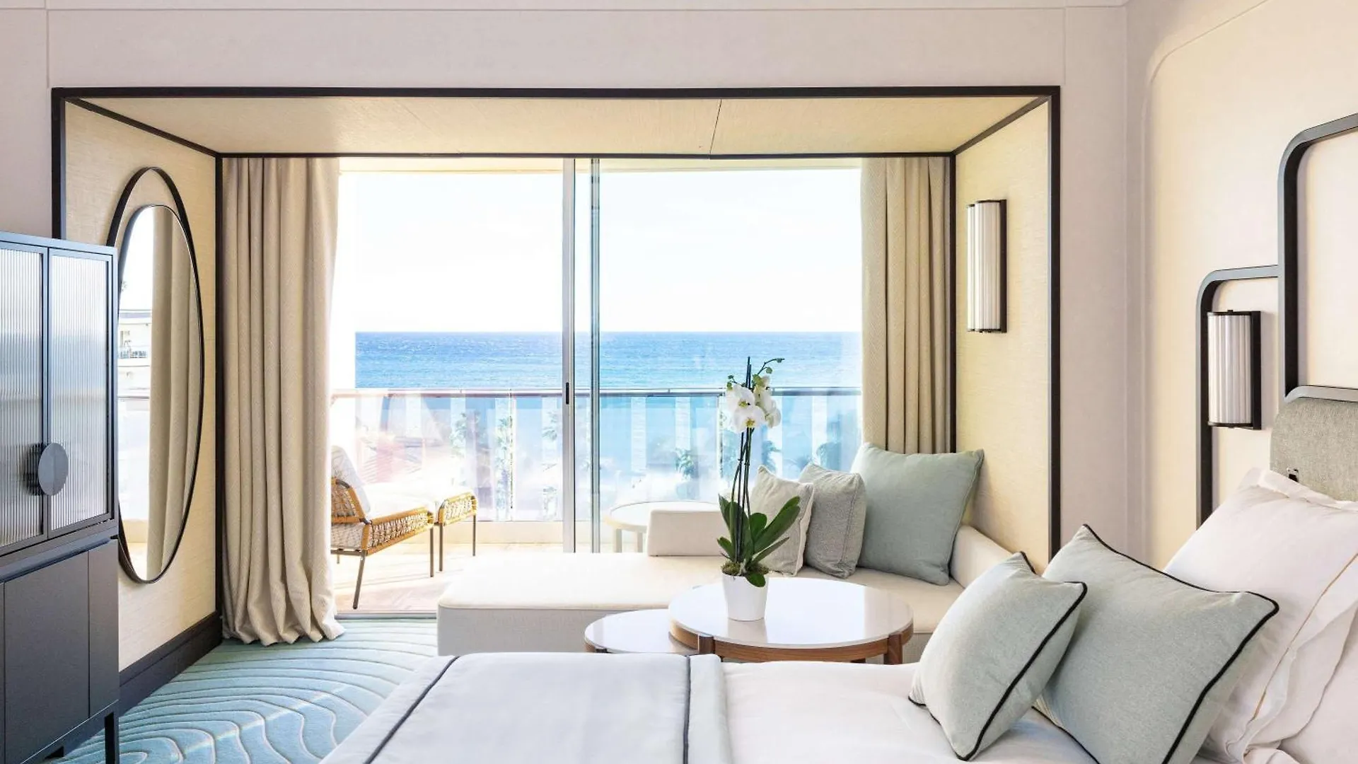 Mondrian كان 5*,  فرنسا