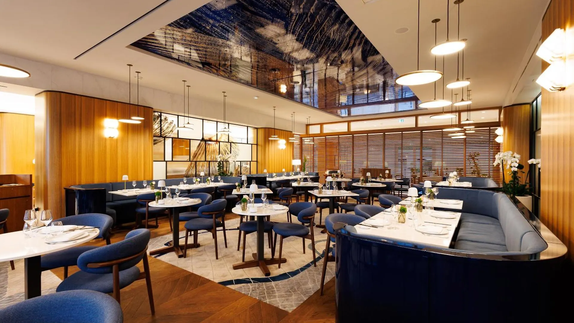 Mondrian Cannes 5*,